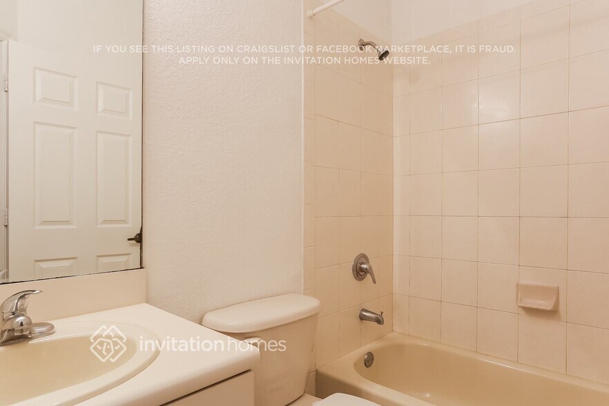 Building Photo - 10903 NW 83rd St