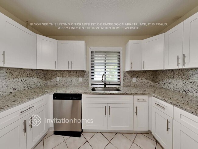 Building Photo - 147 Heron Pkwy