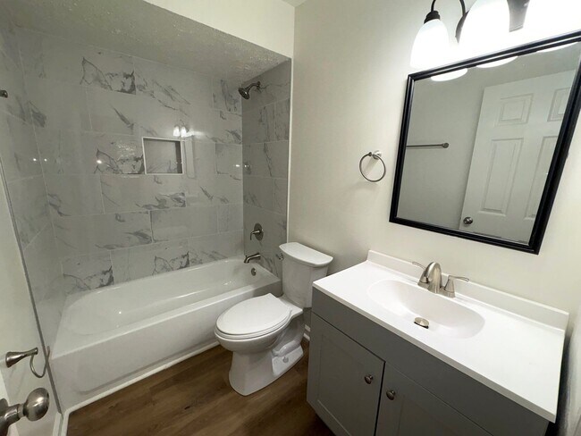 Building Photo - 4323 Ansley Ave