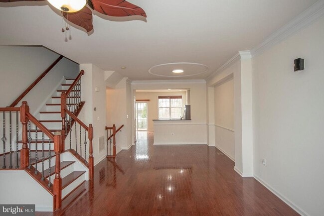 Building Photo - 23119 Sunbury St