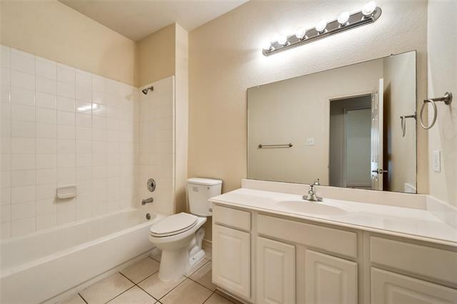 Building Photo - 9248 Park Garden Dr