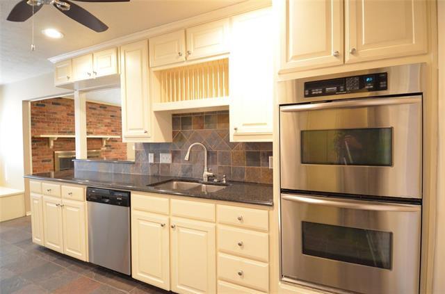 Building Photo - 5 Ridgeview Cir