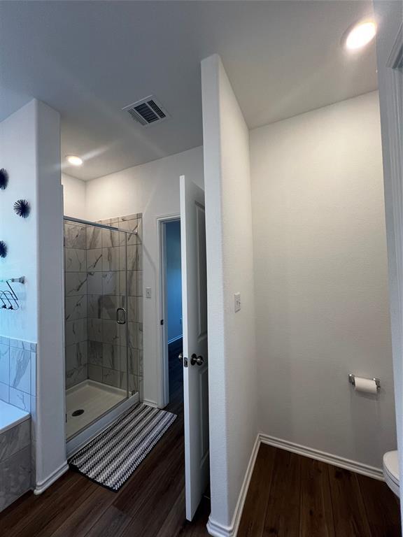 Building Photo - 941 Legends Ln