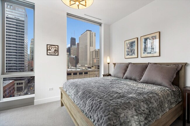 Building Photo - 403 N Wabash Ave