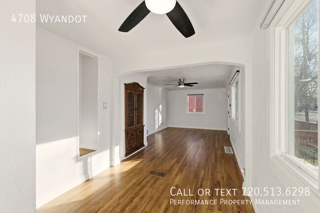 Building Photo - 4708 Wyandot St