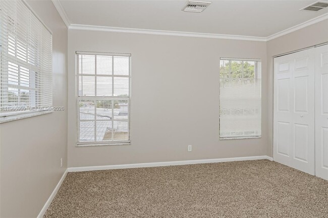 Building Photo - 1443 7th St