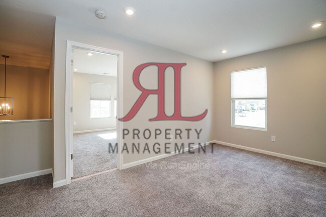 Building Photo - 992 Honeycomb Ln