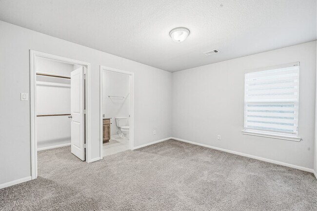 Building Photo - 2533 Allegretto Sea Dr