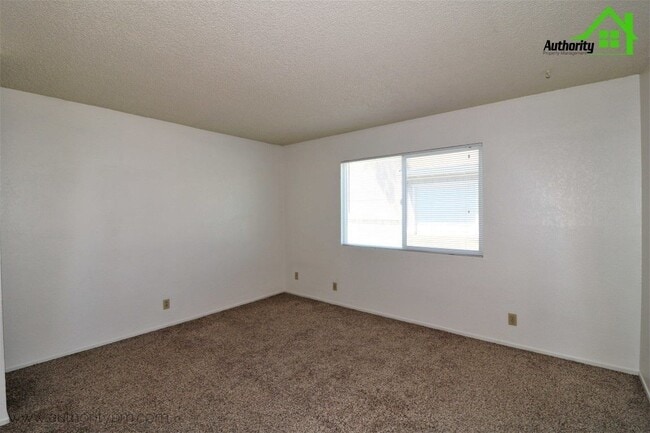 Building Photo - 900 Jamieson Ct