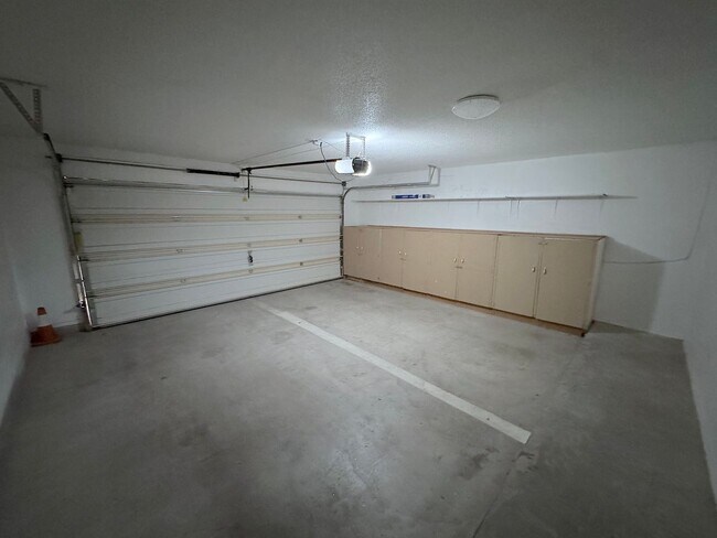Building Photo - 14193 Patriot Point Dr