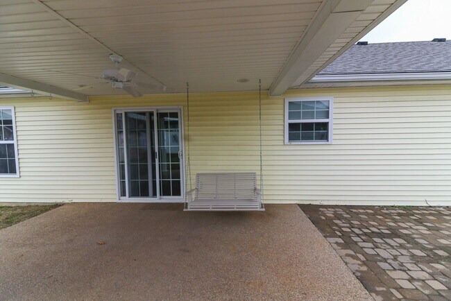 Building Photo - 106 Ethan Ct