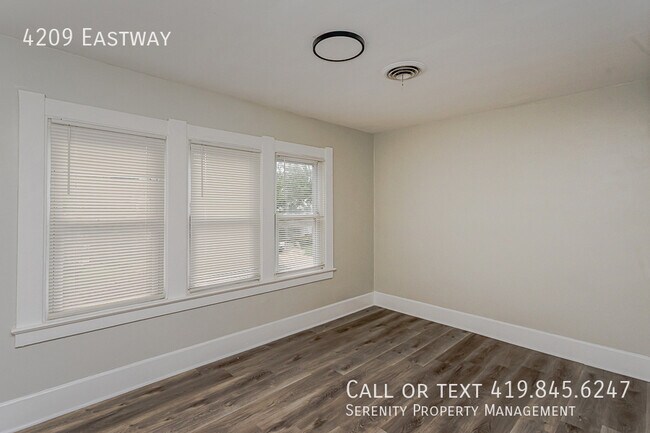 Building Photo - 4209 Eastway-