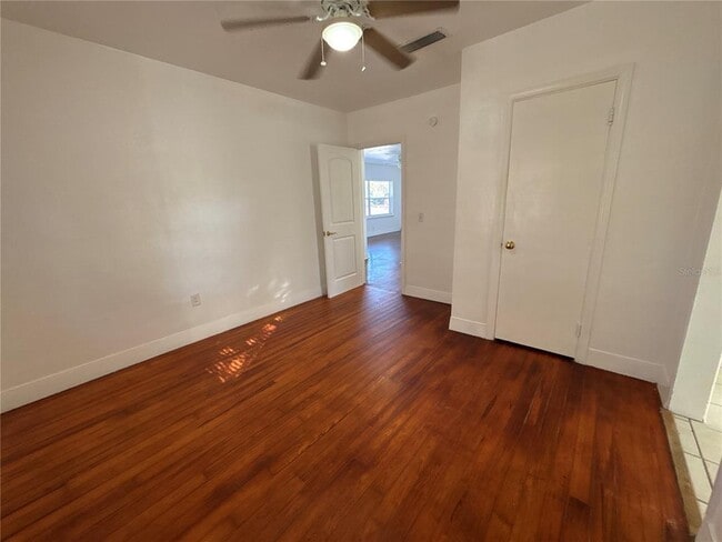 Building Photo - 1437 Pine St