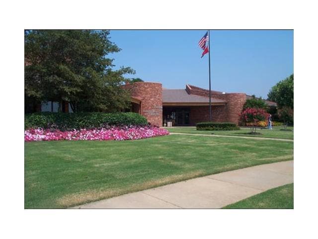 Building Photo - 983 Poplar Leaf Rd