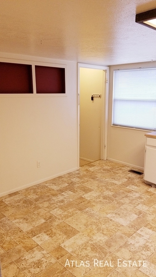 Building Photo - 3121 W 133rd Cir