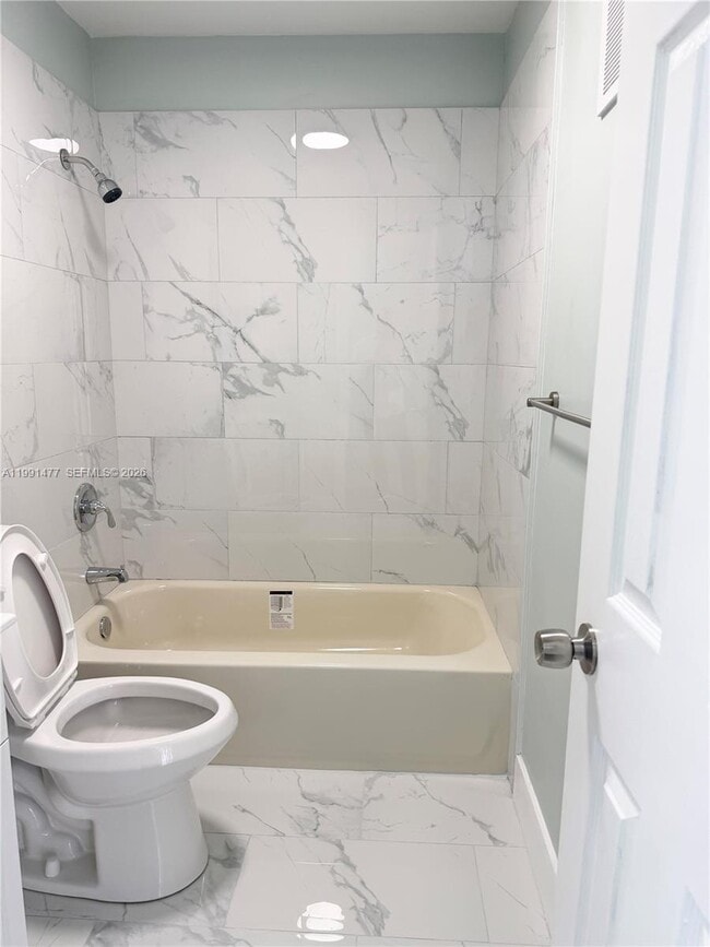 Building Photo - 804 SW 73rd Ave