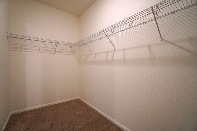 Building Photo - 6214 Meadowbank Ln