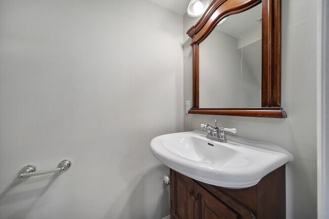 Half Bath - 333 Circle Ave