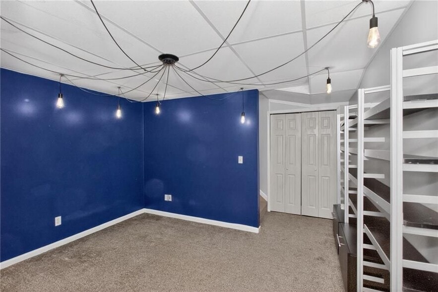 Building Photo - 304 Fox Overlook