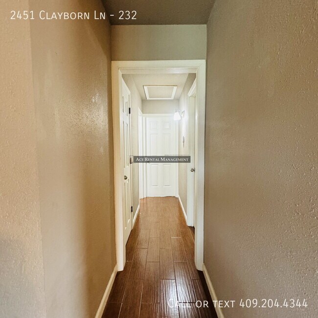 Building Photo - 2451 Clayborn