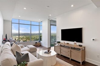 Building Photo - 501 West Ave