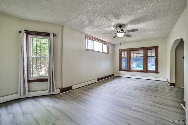 Building Photo - 1811 Weston Ave