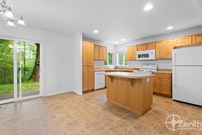 Building Photo - Inviting 3 Bedroom Washougal Home with Lar...