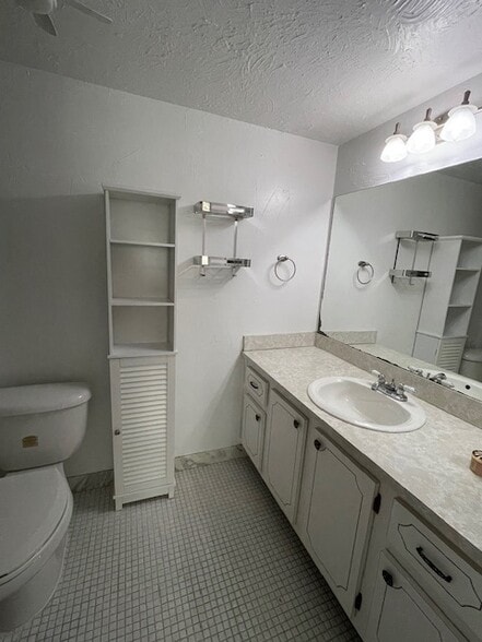 Building Photo - 1170 N Federal Hwy