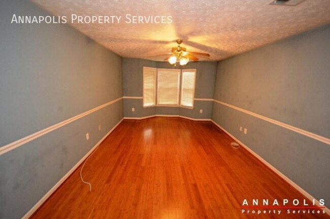 Building Photo - 631 Admiral Dr