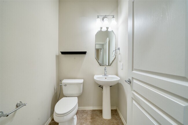 Building Photo - 6319 Burgess Heights Ln