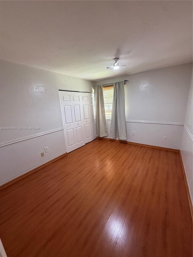 Building Photo - 10661 SW 113th Pl