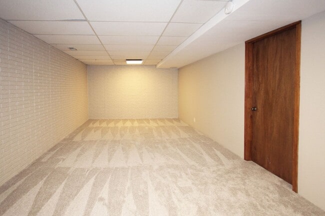 Building Photo - 2+ Bedroom Ranch Home with Finished Basement, Fenced Yard & Garage- Close to I-80