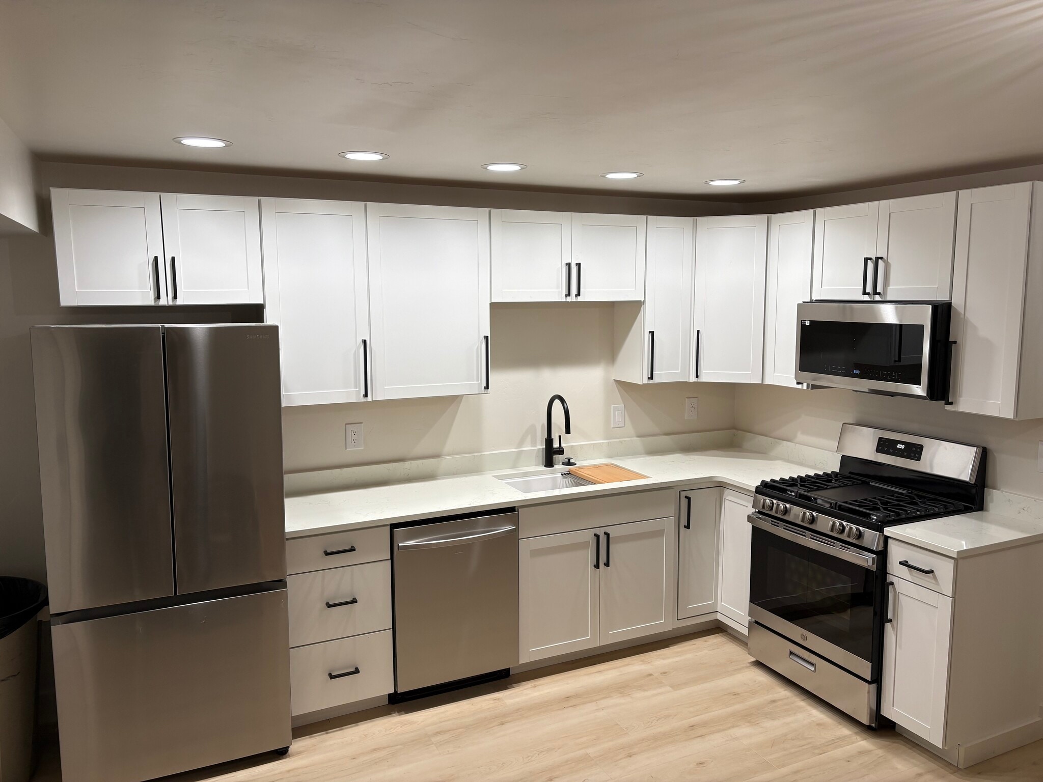 Kitchen - 3144 S 7th St W