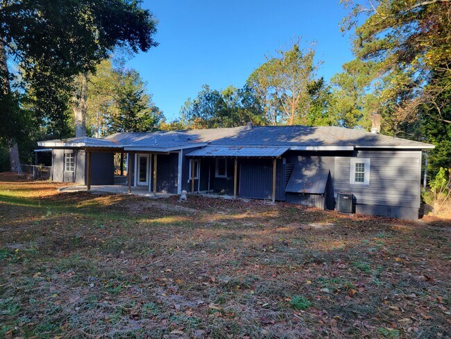 Building Photo - 1372 Creech Dr