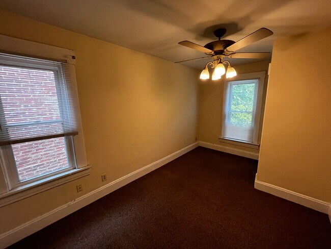 Building Photo - 1476-1478 Michigan Ave.   Mgt