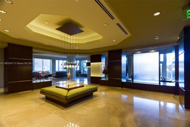 Building Photo - 4775 Collins Ave