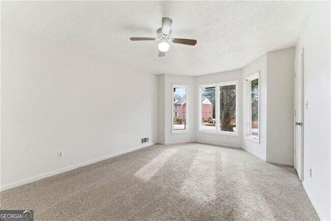Building Photo - 2130 Fieldstone View Ct SE