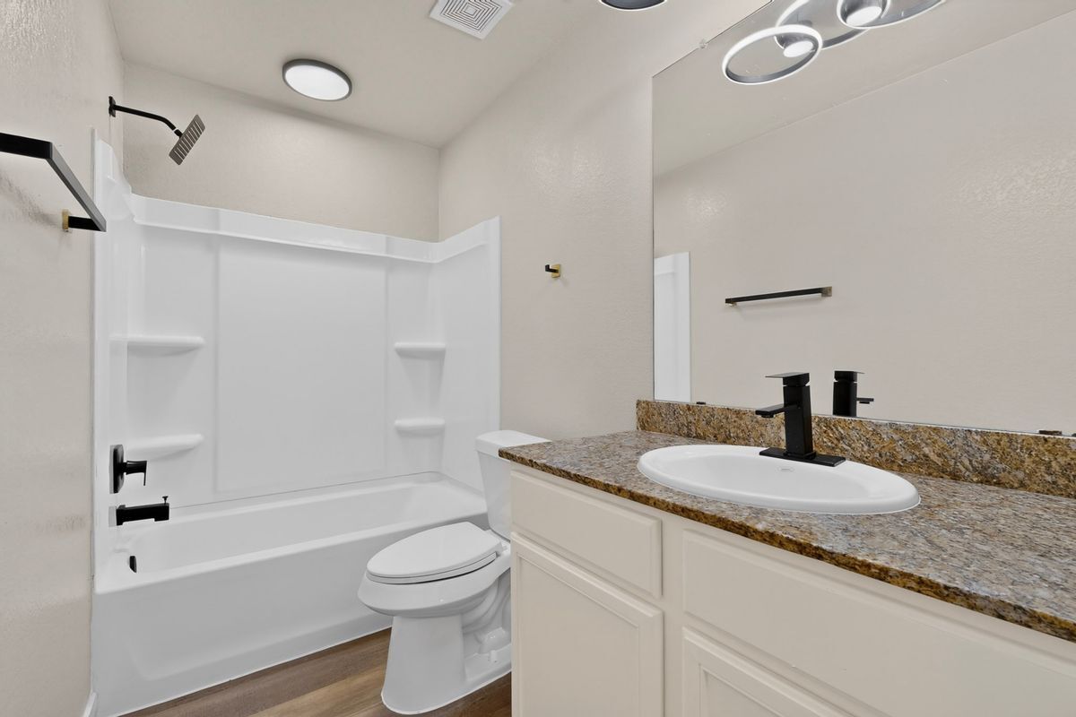 Building Photo - 15018 Silver Tree Cove