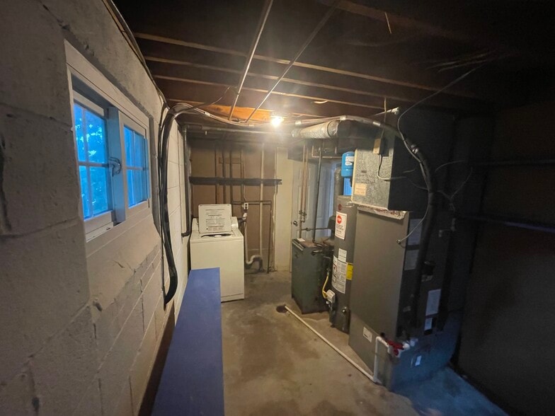 Building Photo - 4724 Koester Dr
