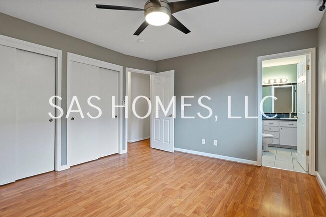 Building Photo - 11200 SW 83rd Ave