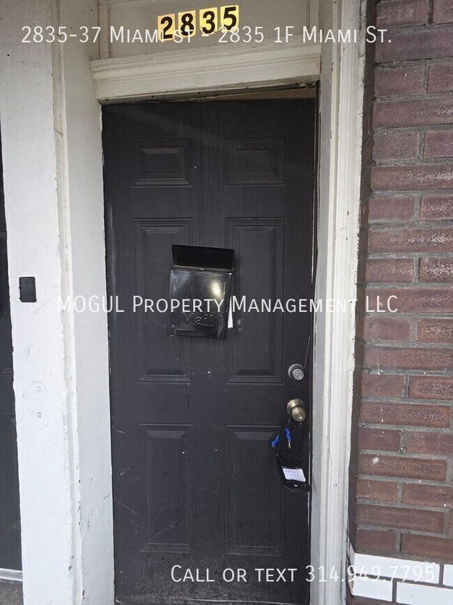 Building Photo - 2835 Miami St