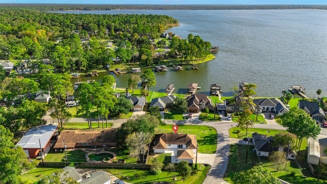 Building Photo - 3518 Shore Shadows Dr