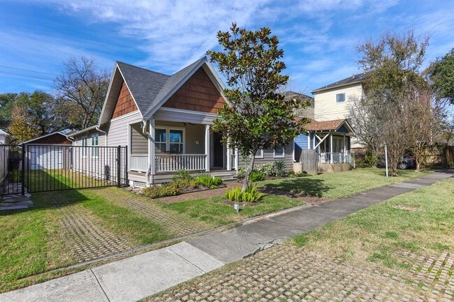 Building Photo - 509 Vincent St