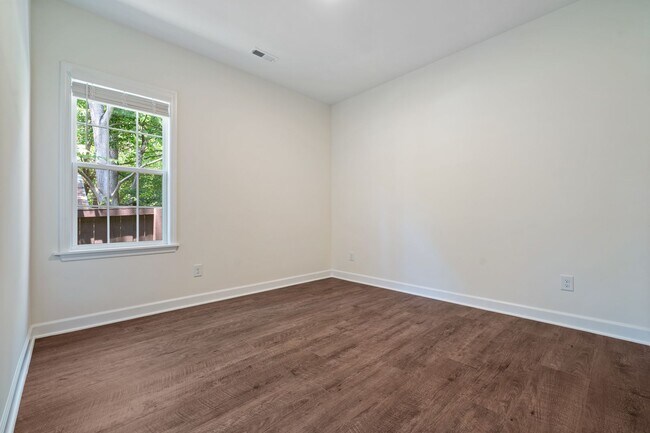 Building Photo - Application Pending! Charming Newly Constructed Property in Raleigh with Modern Appliances/Fixtures!
