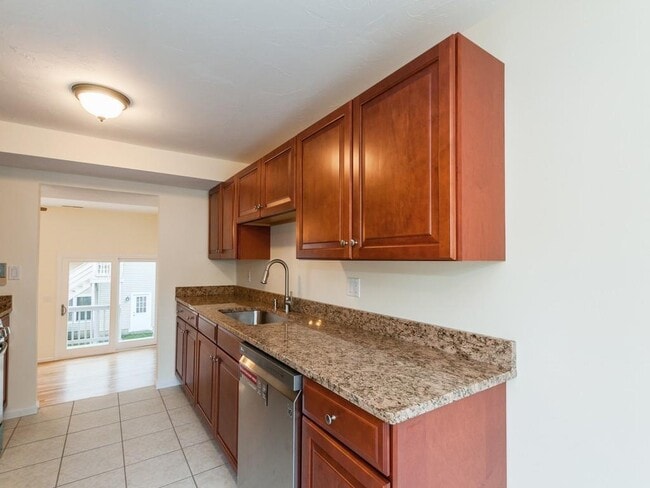 Building Photo - 62 Tisdale Dr