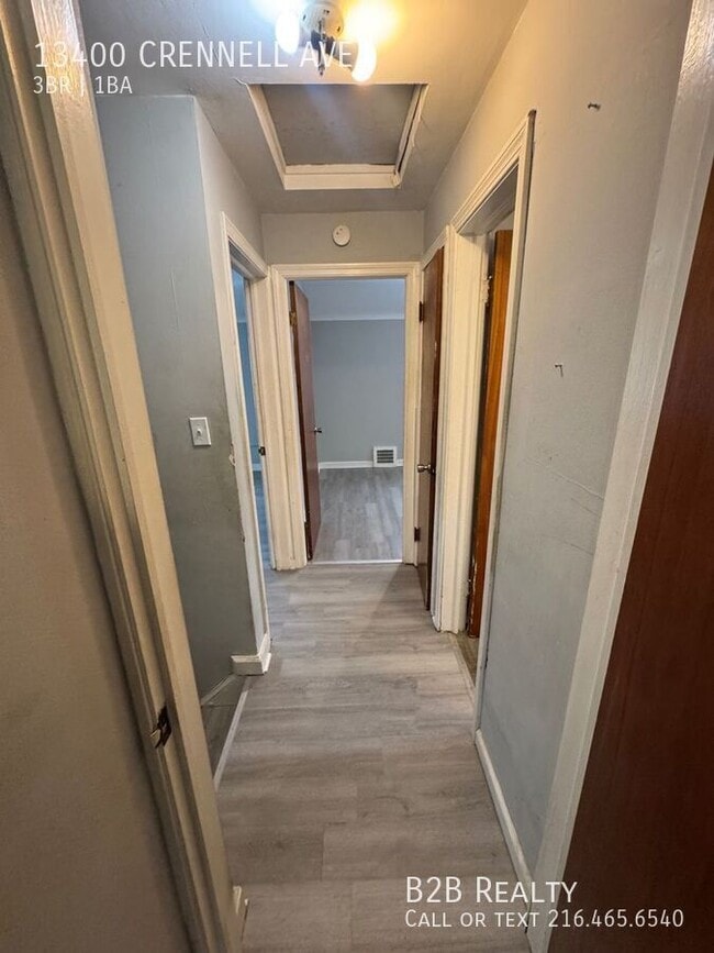 Building Photo - 13400 Crennell Ave