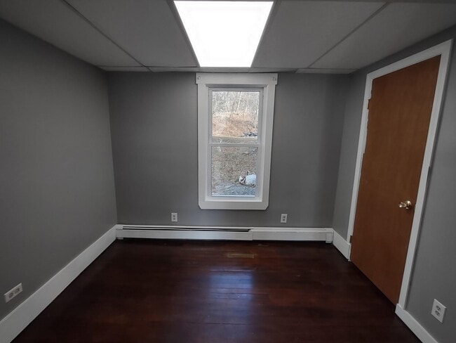 Building Photo - 184 S Main St