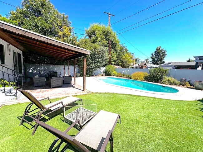 Building Photo - 15732 Covello St