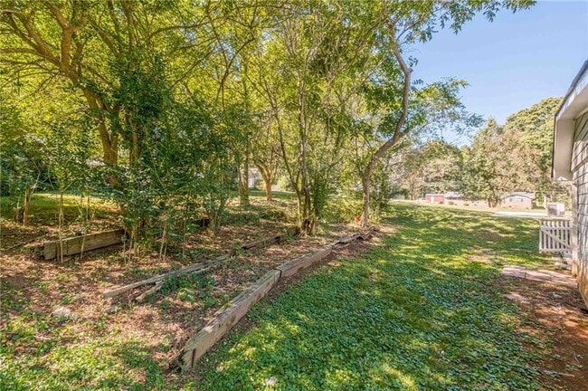 Building Photo - 1798 Dogwood Ct SW