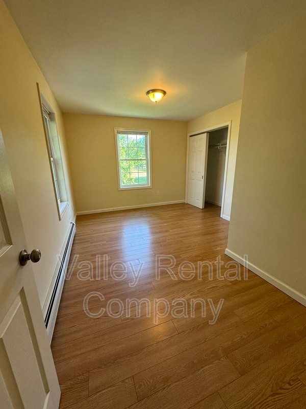 Building Photo - 201 Middle St